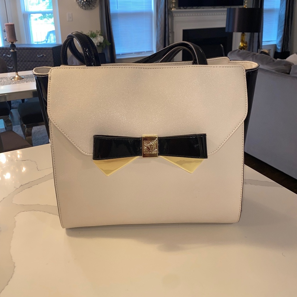Leather Anne Klein Tote White and Black with Patent Leather Sides and trim
